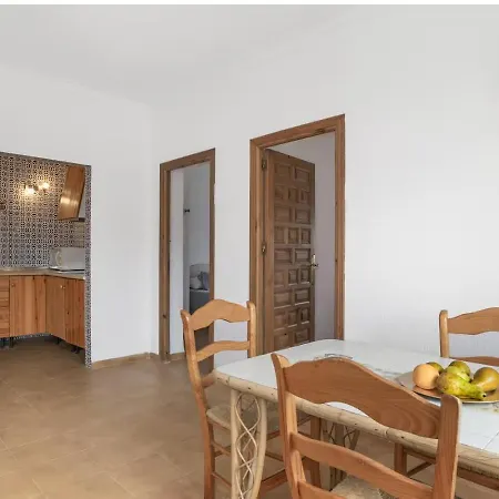 Apartment Con Piscina Compartida Cerca A La Playa